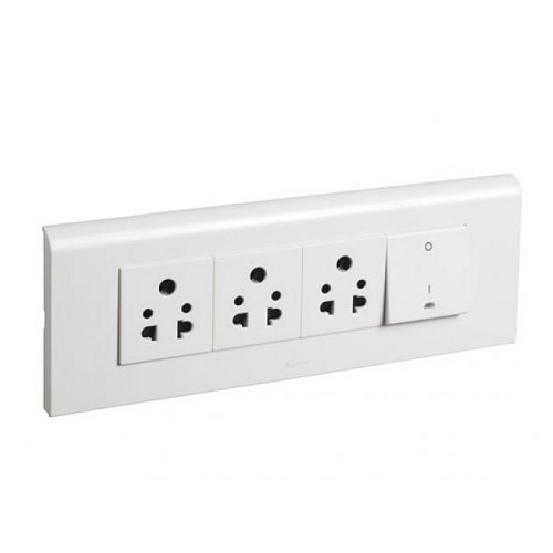 Legrand Arteor White Set Of 3 Multistandard Socket + Switch Pre-Wired, 8 M, 5737 80